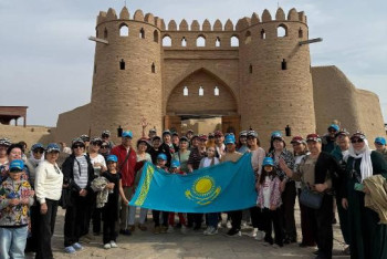Фотография к новости: Стартовал турпоезд Jibek Joly: путешествие по следам Великого Шёлкового пути