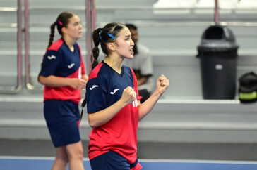 Фотография к новости: Казахстанские гандболистки обыграли сборную Узбекистана на Юношеских Азиатских играх