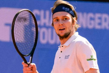 Фотография к новости: Бублик одержал победу над чемпионом "Ролан Гаррос"