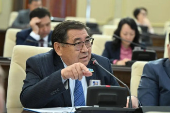 Фотография к новости: Депутат Бапи обрушился с критикой на "Казпочту": тарифы выросли до 1000%