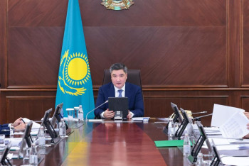 Фотография к новости: Темпы привлечения инвестиций: Бектенов поручил наказать акимов отстающих регионов