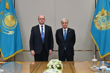 Токаев: Казахстан делает ставку на развитие ядерной энергетики