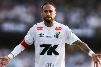 Фотография к новости: Футболист Неймар вернулся на поле после травмы и сыграл первый матч за два месяца