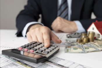 Фотография к новости: Рост почти 80% за год: ломбарды в Казахстане заработали больше банков?