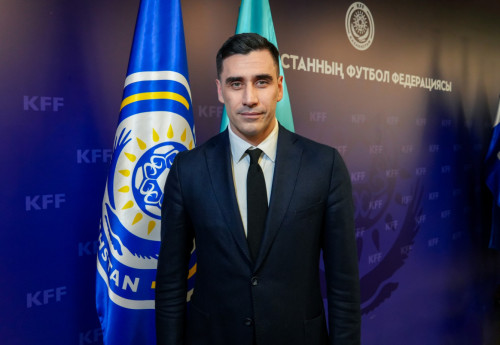 Фотография к новости: Лория: Важно, чтобы футболисты адекватно воспринимали внимание и поощрения