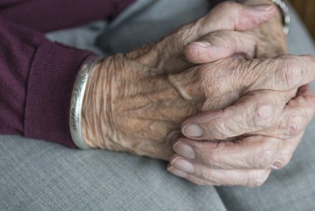 Фотография к новости: Мошенники обманули 87-летнего пенсионера на 39 млн тенге в Астане