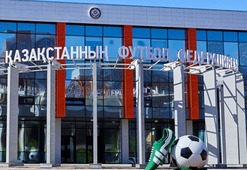 Фотография к новости: Допустят ли иностранных инвесторов? В КФФ высказались о приватизации клубов