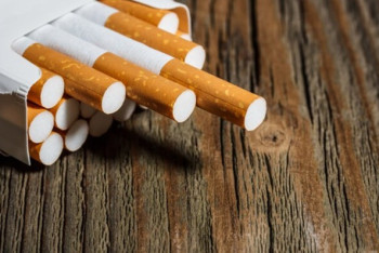 Казахстан курит рекордными темпами: производство сигарет взлетело на 34%