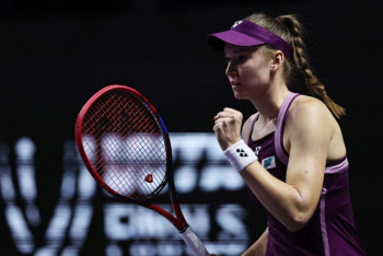 Фотография к новости: Елена Рыбакина вышла в полуфинал Итогового чемпионата WTA