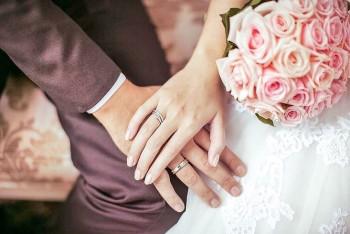 "Я за светские отношения": сенатор ответила на идею узаконить "токал"