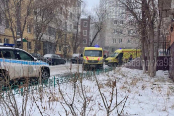 Фотография к новости: В Астане обрушилась облицовка фасада многоэтажного дома