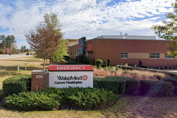 Фотография к новости: В Северной Каролине полицейский погиб при стрельбе в больнице