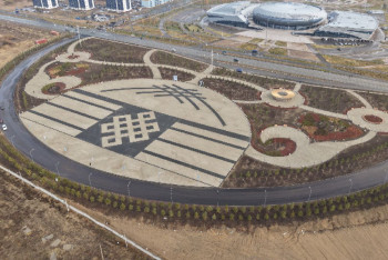 Фотография к новости: Курганы, брусчатка и пустота: в Семее построили загадку за бюджетные деньги