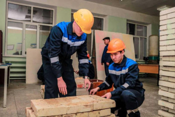 Фотография к новости: Более 150 студентов казахстанских колледжей прошли обучение за рубежом в 2025 году