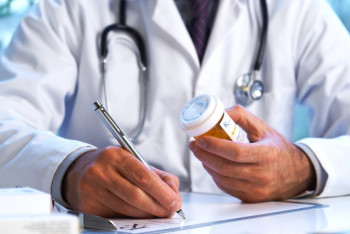 Фотография к новости: Повышения цен на лекарства в 2026 году не ожидается — Минздрав