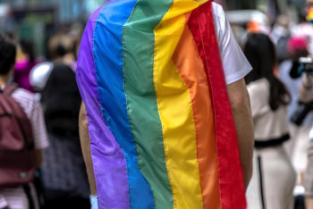 Фотография к новости: Кочетов объяснил, как будут маркироваться фильмы и книги с ЛГБТ-контентом