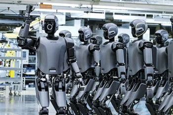 Фотография к новости: Китай запускает массовое производство гуманоидных роботов