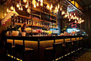 Фотография к новости: Поведение в баре стоило карьеры полицейскому из Караганды