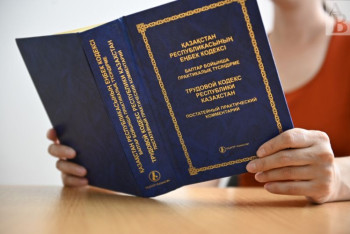 Фотография к новости: Депутаты предлагают новые меры для защиты работников и контроля производственных травм