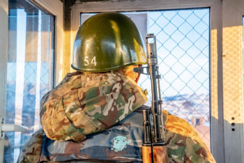 Фотография к новости: Часовой колонии открыл стрельбу в Усть-Каменогорске