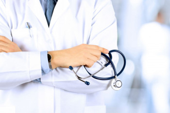 Фотография к новости: В Павлодаре хирургу-переселенцу незаконно отказали в льготах