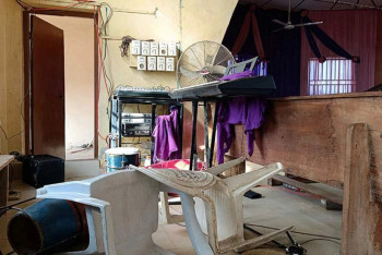 Фотография к новости: В Нигерии вооружённые люди похитили более 200 учеников и учителей католической школы