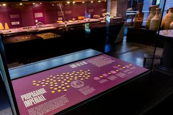 Фотография к новости: В Швейцарии грабители похитили коллекцию древних золотых монет из музея Лозанны