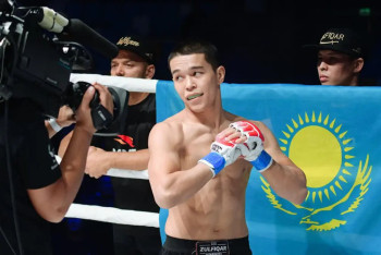 Фотография к новости: Казахстанец Асу Алмабаев одержал шестую победу в UFC