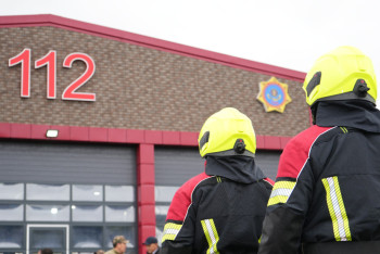 В Балхаше спасатели предотвратили падение мужчины с крыши