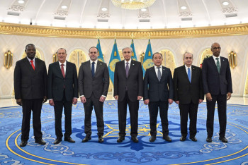 Фотография к новости: Токаев принял верительные грамоты послов шести государств