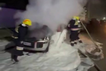 Фотография к новости: В Алматы загорелся легковой автомобиль: пострадавших нет