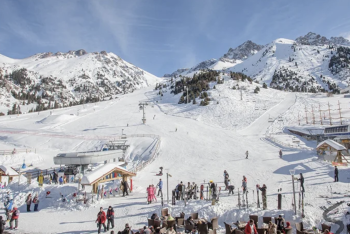 Фотография к новости: Шымбулак открывает сезон: первые трассы заработают 26 ноября