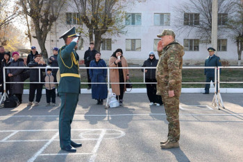 Фотография к новости: Министр обороны без предупреждения проверил воинскую часть в Жамбылской области