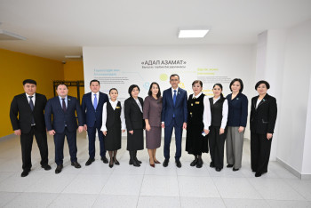 Фотография к новости: Сенаторы ознакомились с эффективностью исполнения Президента в сфере образования