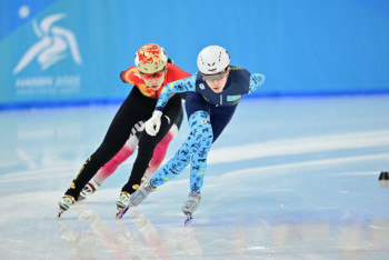 Две казахстанки вышли в малый финал на этапе Мирового тура по шорт-треку