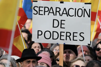 Фотография к новости: В Мадриде прошли массовые протесты против премьера Испании