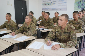 Фотография к новости: Более 3 тысяч госгрантов получили прошедшие срочную службу казахстанцы