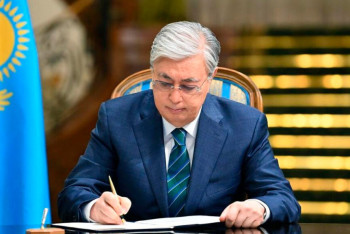 Фотография к новости: Токаев поздравил Бейбарыса Каблана с победой на молодежном чемпионате мира по таеквондо