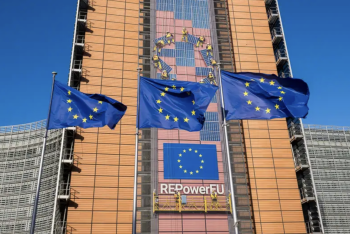 Фотография к новости: ЕС планирует включить Россию в финансовый черный список — Politico