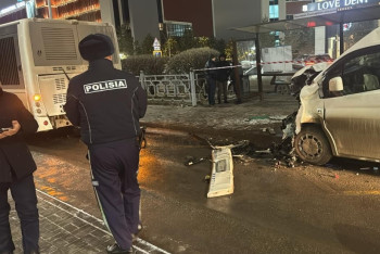 Фотография к новости: В Астане водитель микроавтобуса погиб в аварии с маршрутным автобусом