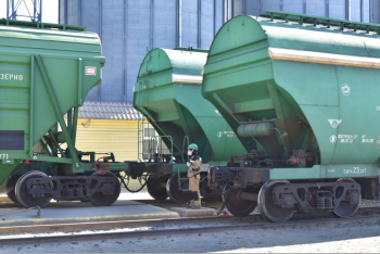 Фотография к новости: Казахстан и Узбекистан договорились о расширении железнодорожных перевозок зерна