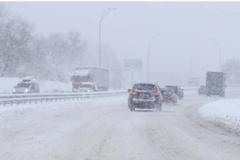 Фотография к новости: Штормовое предупреждение по всей стране: снег, гололед и туман накроют регионы