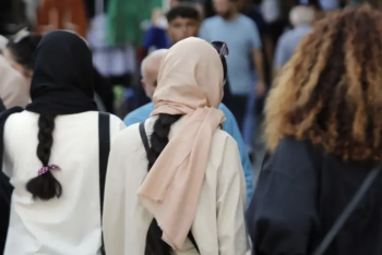 Фотография к новости: В Иране арестовали организаторов марафона из-за женщин без хиджабов