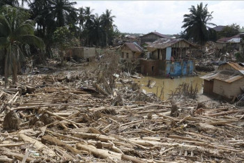 Фотография к новости: Число жертв наводнений в Индонезии достигло 950 человек