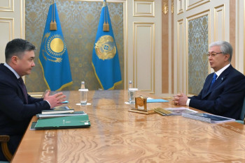 Фотография к новости: Президент заслушал отчет главы Нацбанка о состоянии финансовой системы