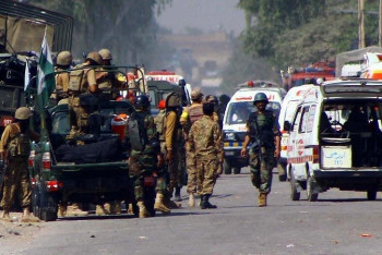 В Пакистане при вооруженном нападении погибли 6 военных