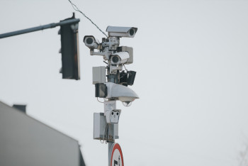 Фотография к новости: Камеры начнут по-новому штрафовать водителей зимой