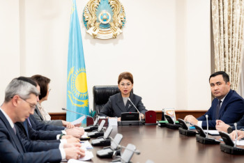 Фотография к новости: В сельской местности построено 645 медобъектов: в Правительстве обсудили модернизацию здравоохранения