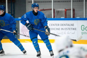 Фотография к новости: Молодёжная сборная Казахстана по хоккею одержала волевую победу над Австрией на ЧМ