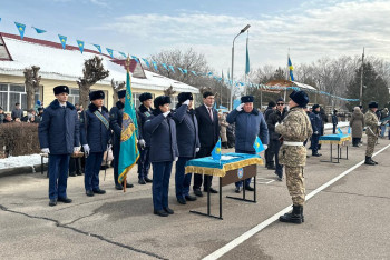 Фотография к новости: Три человека на одно место: в Минобороны нашли способ привлечь интерес к армии